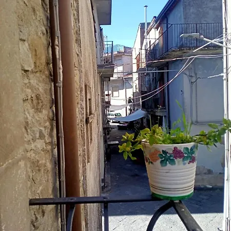 Apartment Le Di Gilda Castiglione De Sicilia